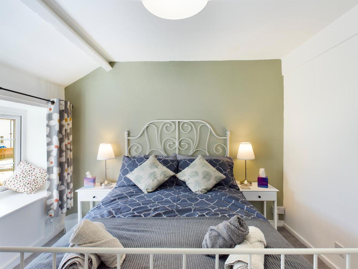 Welsh Country Cottage In Beautiful Village スランディドノ・ジャンクション エクステリア 写真